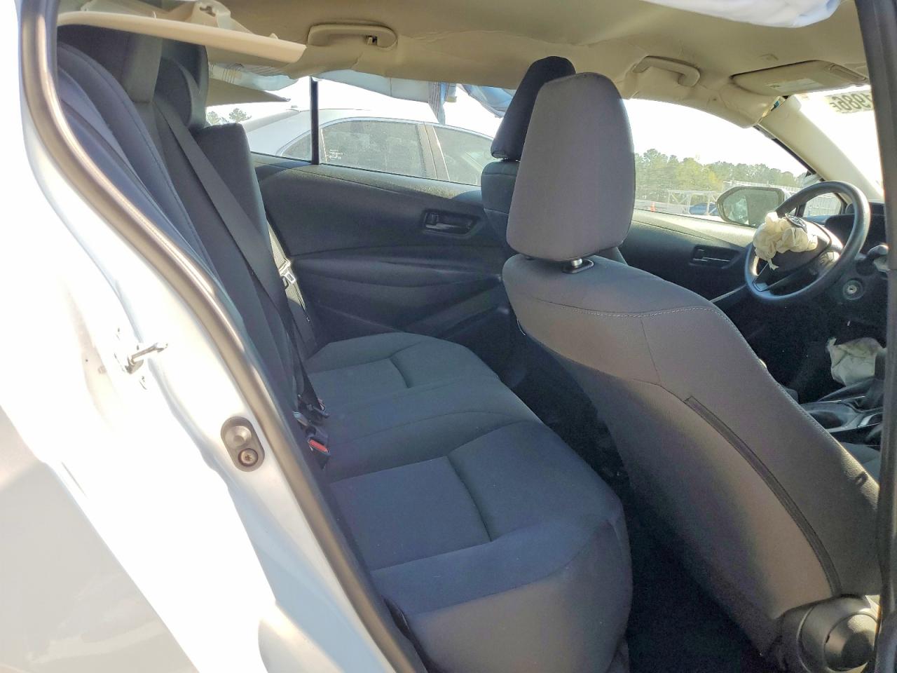 2023 TOYOTA COROLLA LE photo 19