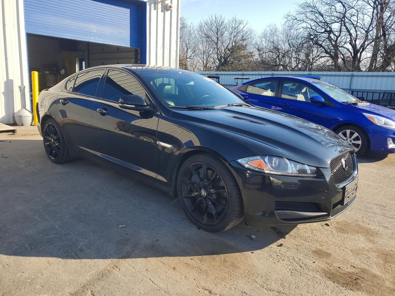2013 JAGUAR XF SUPERCHARGED photo 4