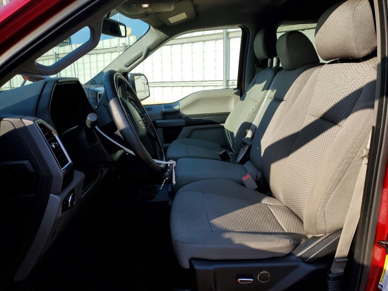 2016 FORD F150 SUPERCREW photo 13