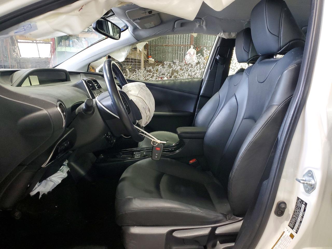 2019 TOYOTA PRIUS XLE AWD-E photo 7