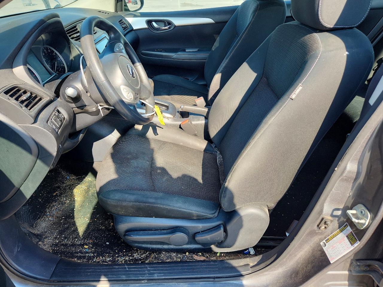 2019 NISSAN SENTRA S photo 13