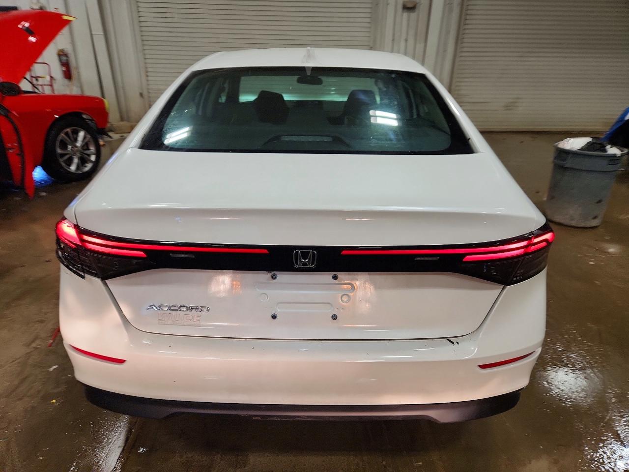 2024 HONDA ACCORD EX photo 16