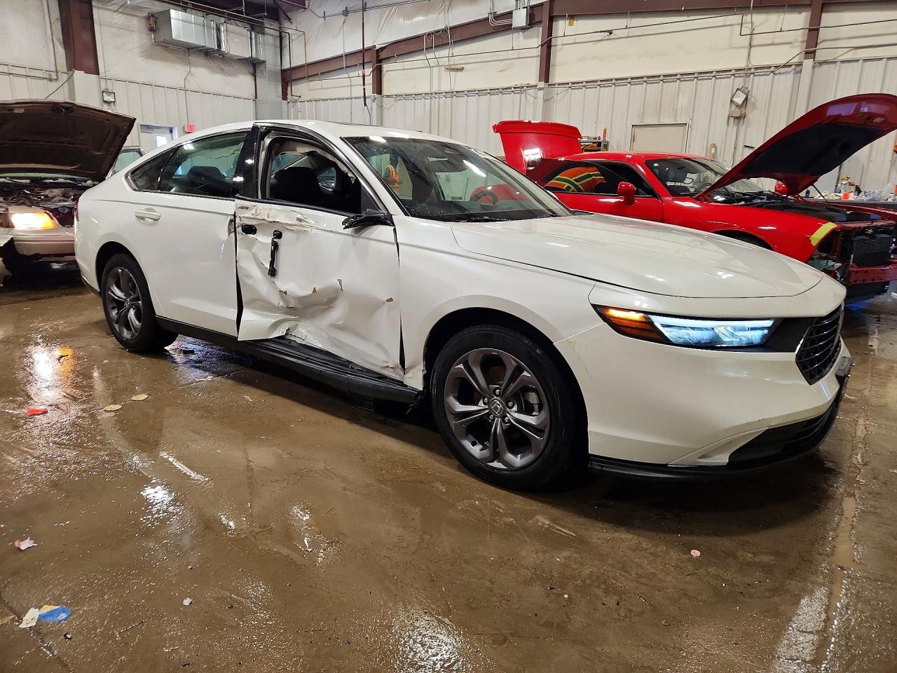 2024 HONDA ACCORD EX photo 10