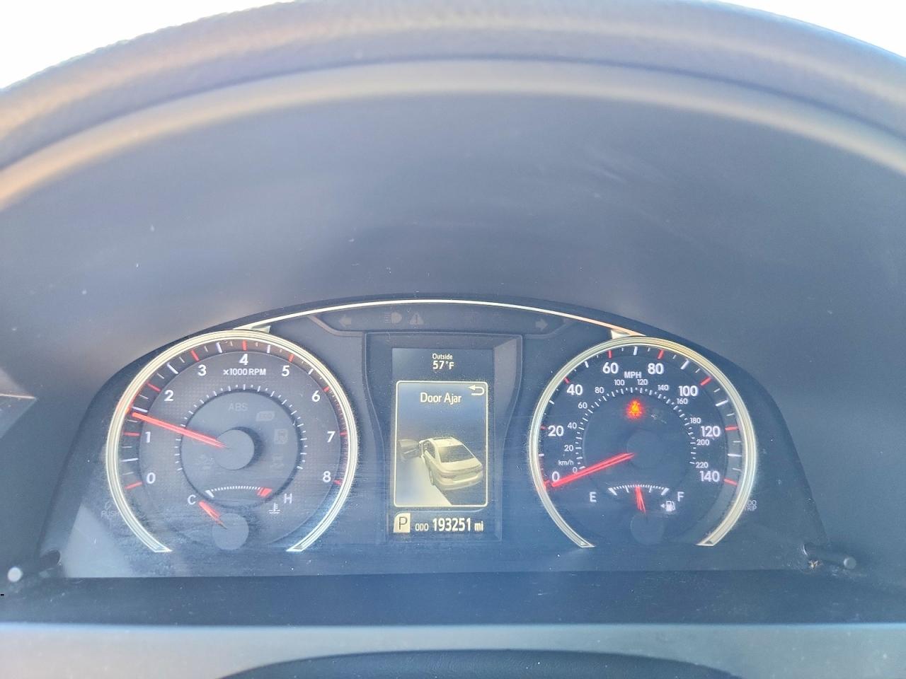 2017 TOYOTA CAMRY SE photo 9