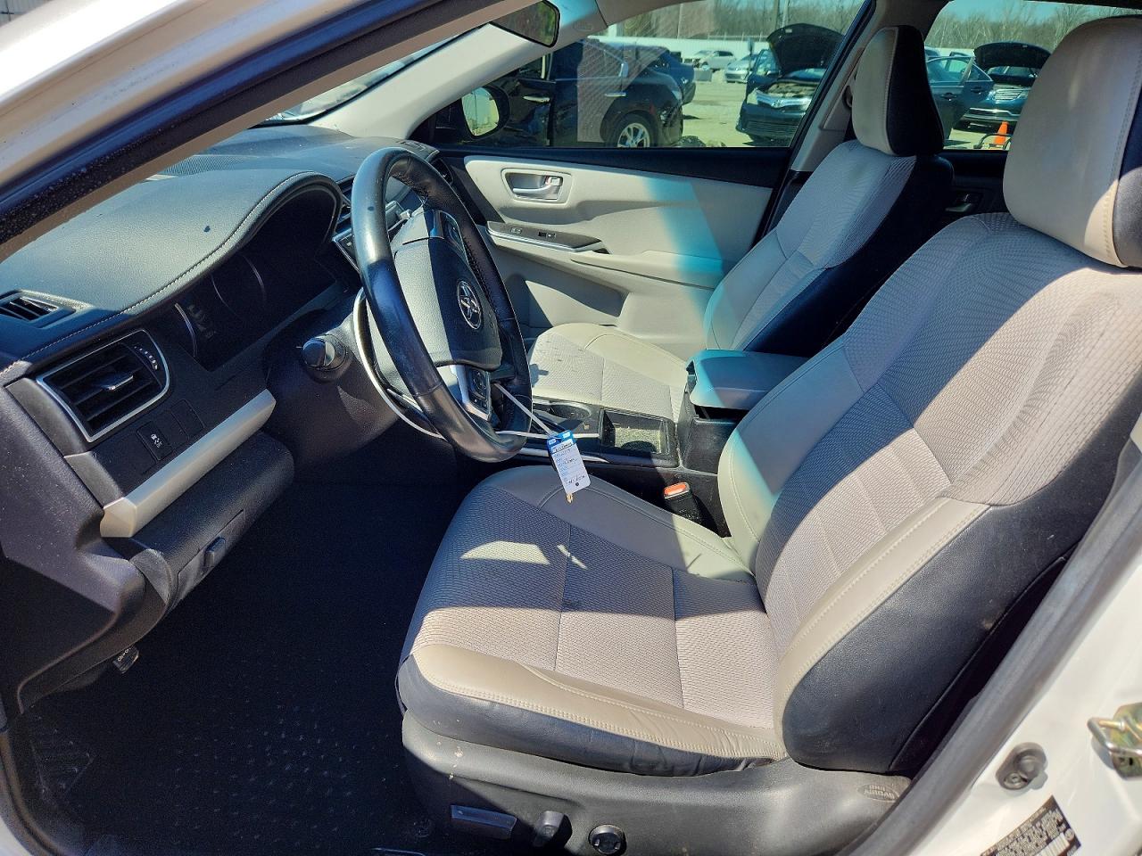 2017 TOYOTA CAMRY SE photo 7