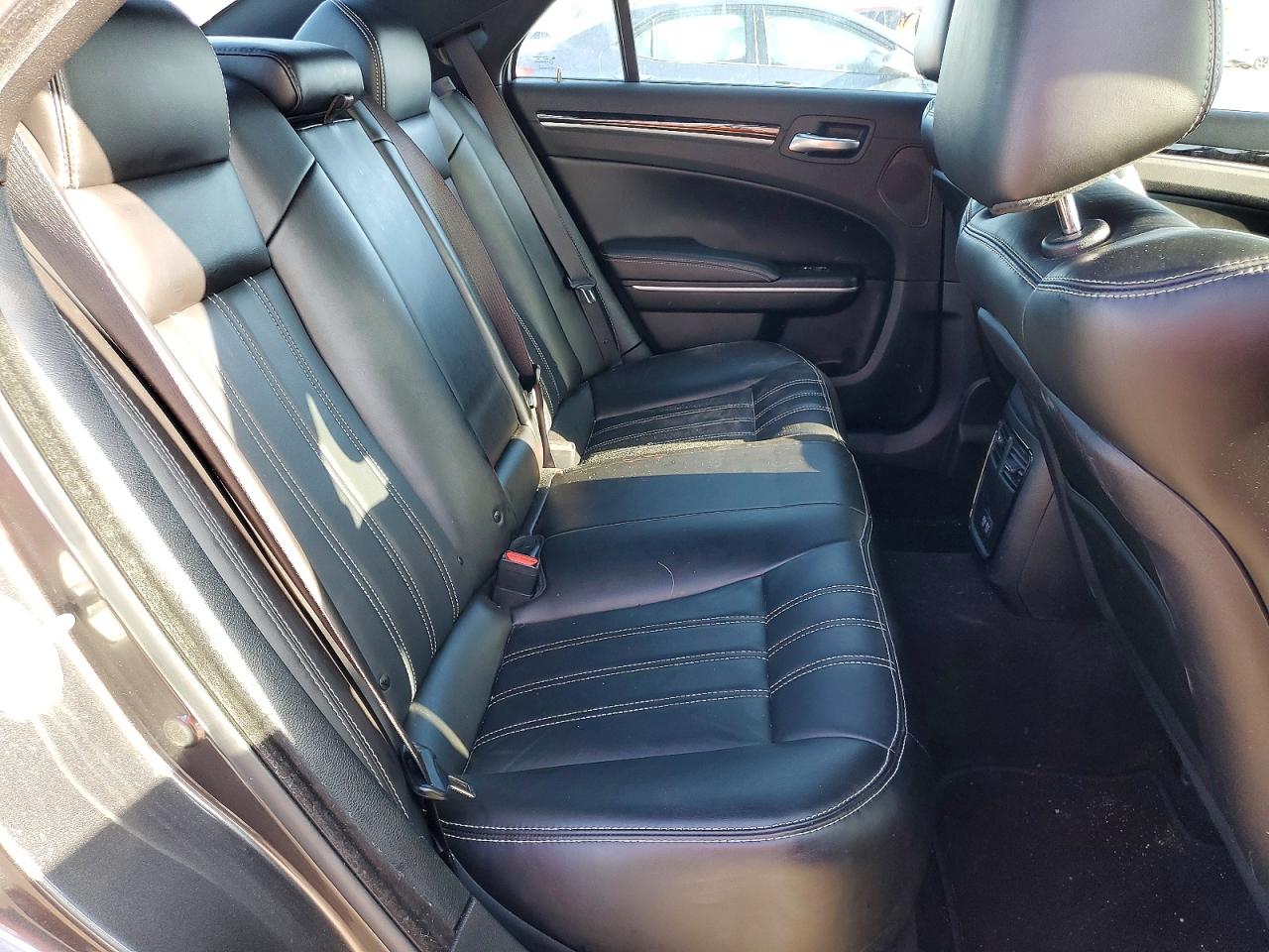 2023 CHRYSLER 300 S photo 19