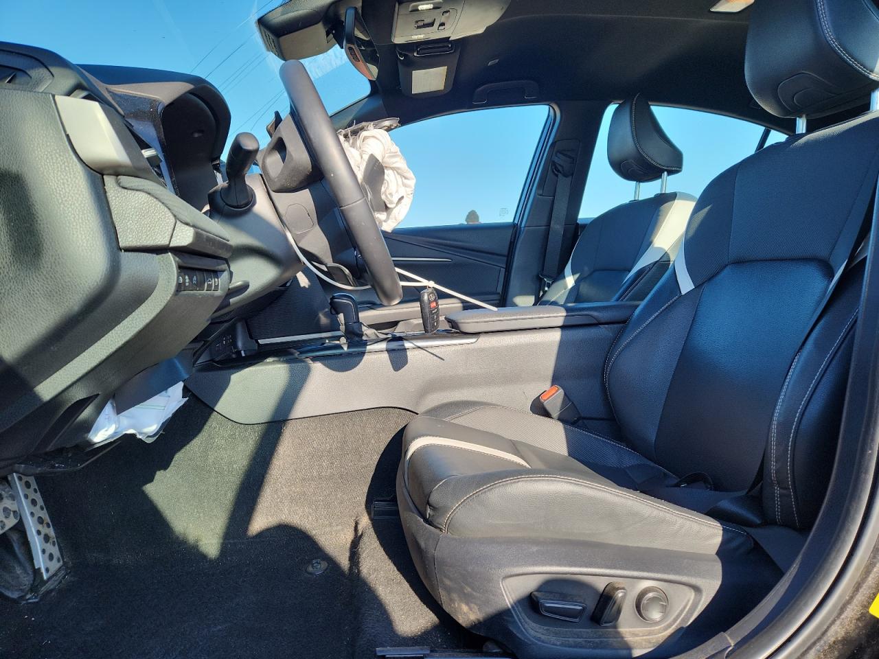 2025 TOYOTA CAMRY SE photo 19