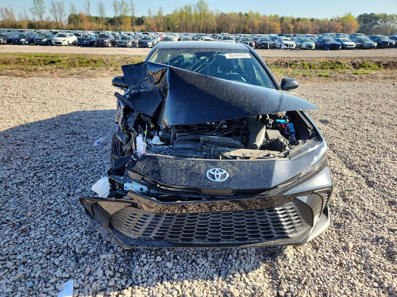 2025 TOYOTA CAMRY SE photo 13