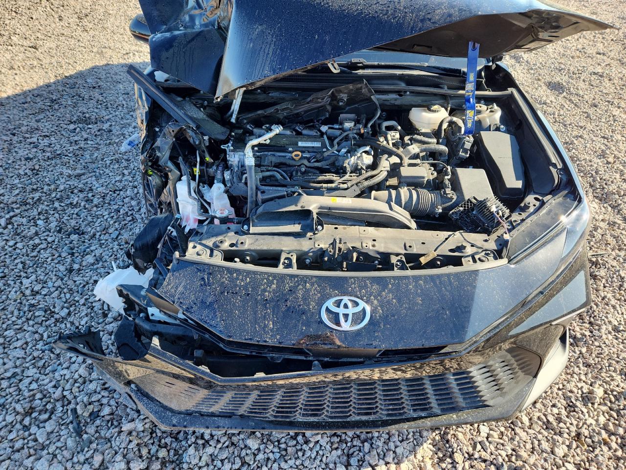 2025 TOYOTA CAMRY SE photo 31