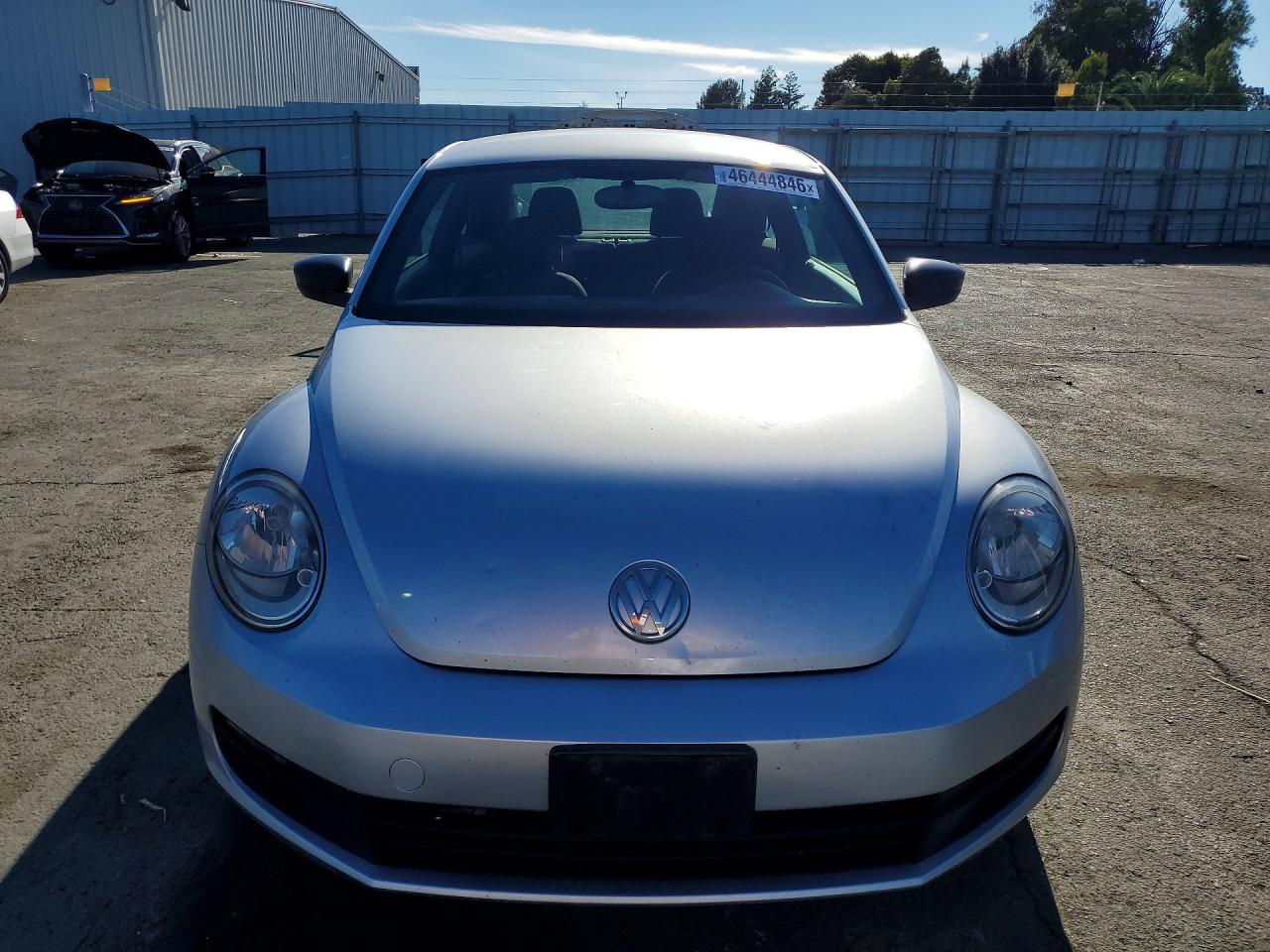 2014 VOLKSWAGEN BEETLE photo 9