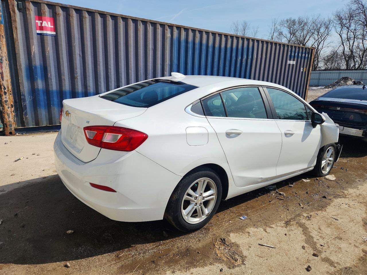 2016 CHEVROLET CRUZE LT photo 3