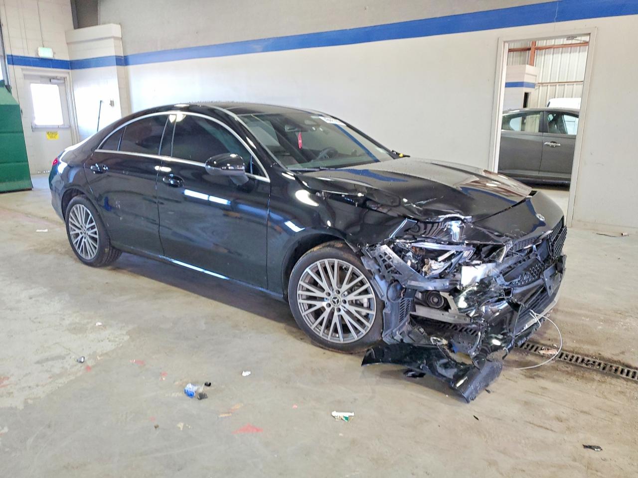 2025 MERCEDES-BENZ CLA 250 4MATIC photo 4