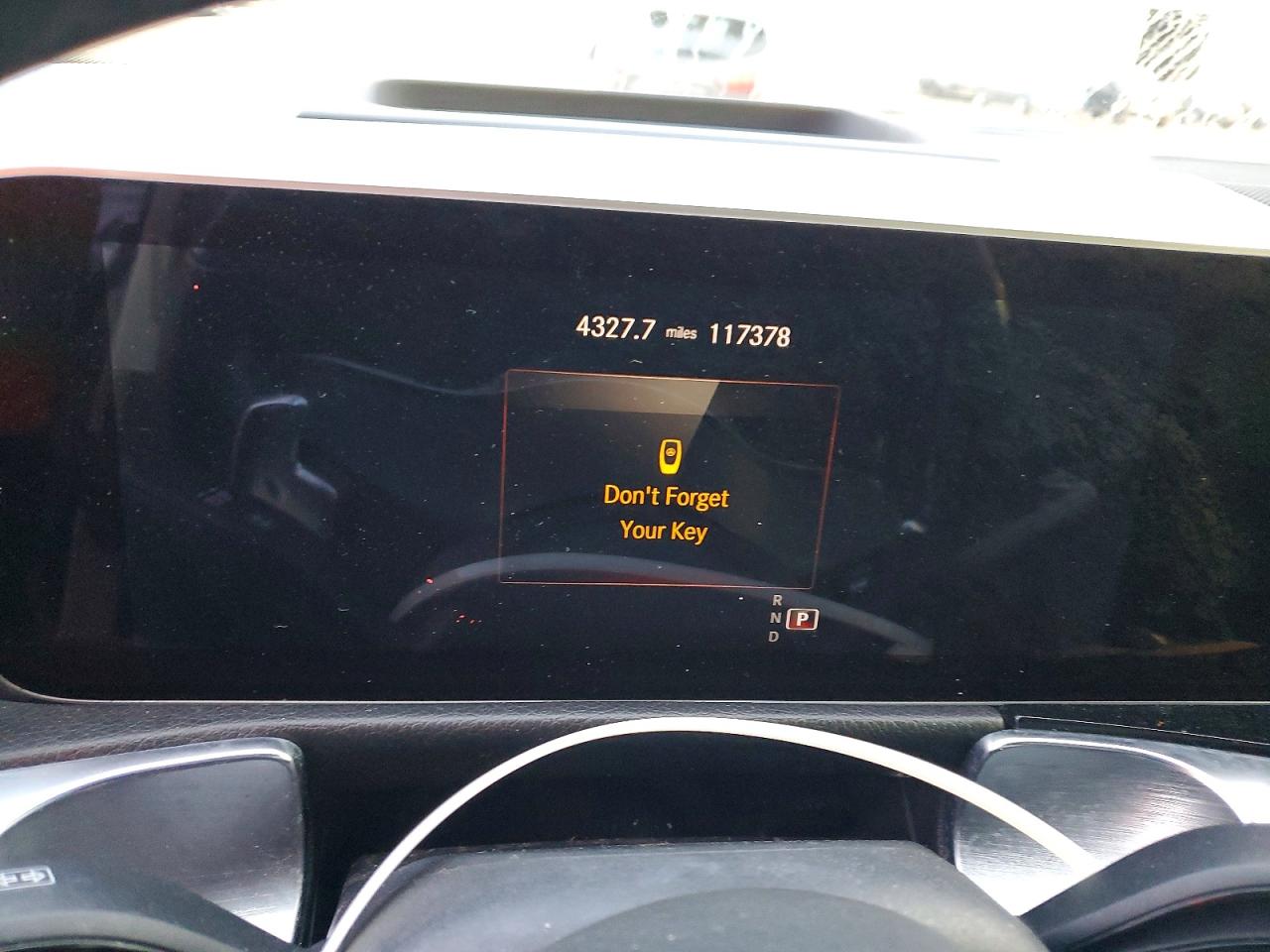 2020 MERCEDES-BENZ GLB 250 4MATIC photo 9