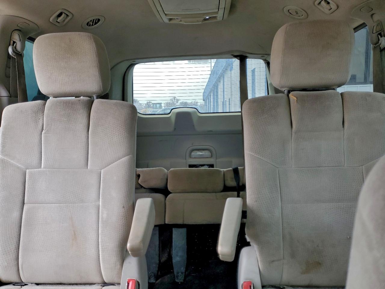 2012 CHRYSLER TOWN & COUNTRY TOURING photo 10