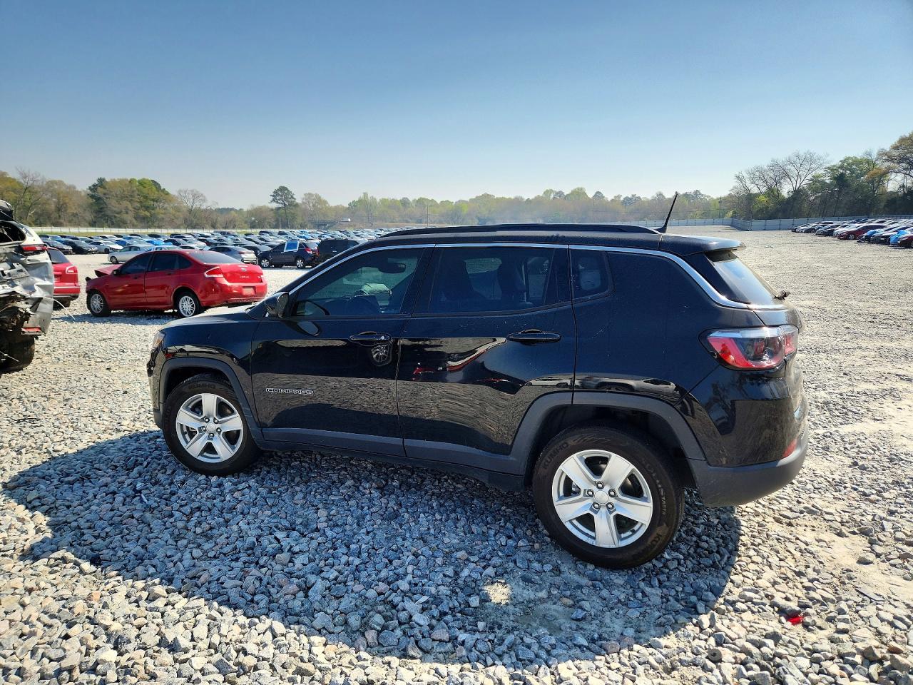 2022 JEEP COMPASS LATITUDE photo 3