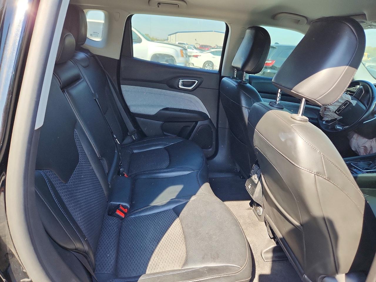 2022 JEEP COMPASS LATITUDE photo 21