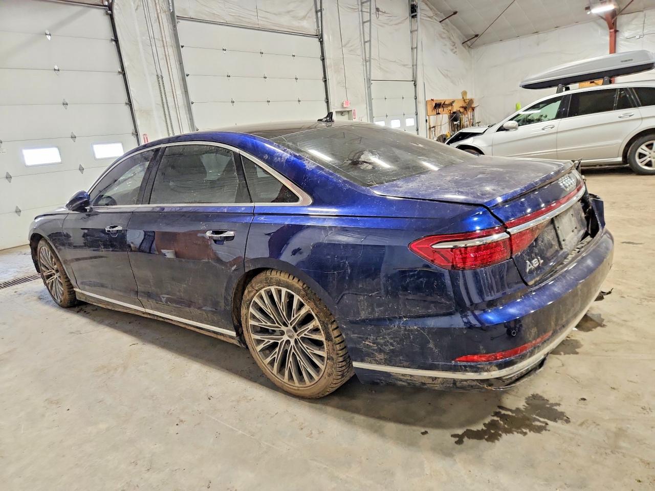 2019 AUDI A8 L photo 3