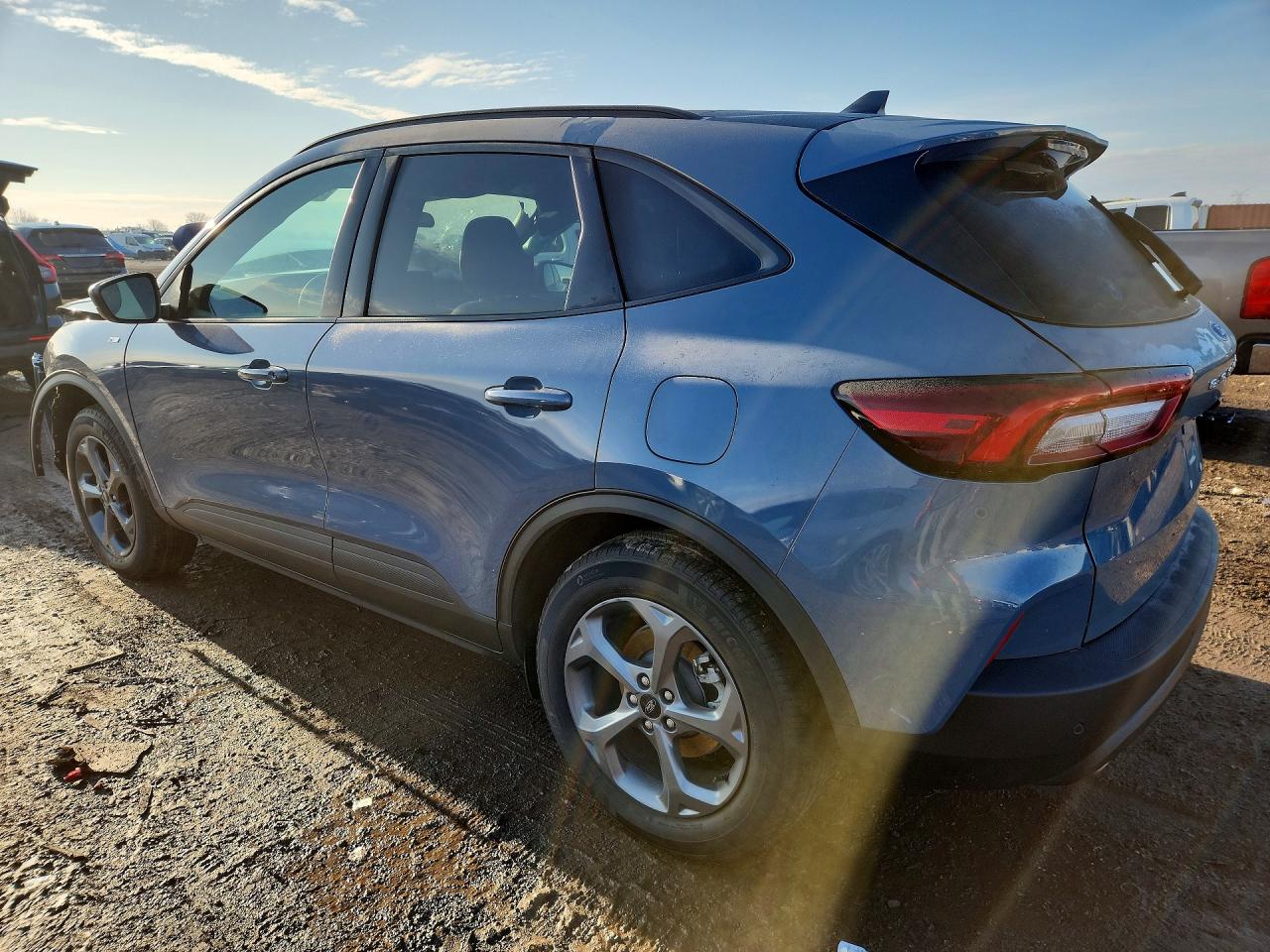 2025 FORD ESCAPE ST LINE photo 3