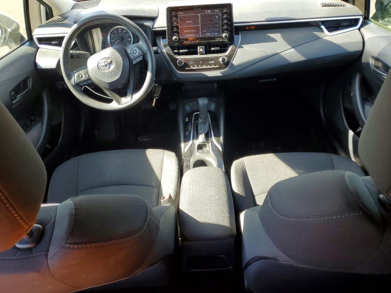 2022 TOYOTA COROLLA photo 8