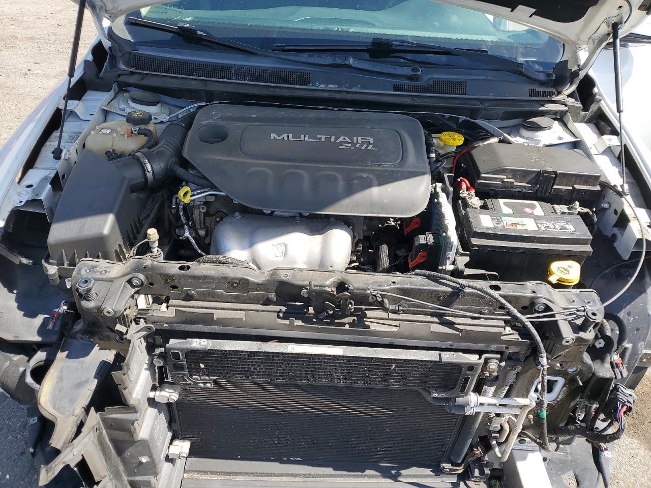 2016 CHRYSLER 200 LIMITED photo 31