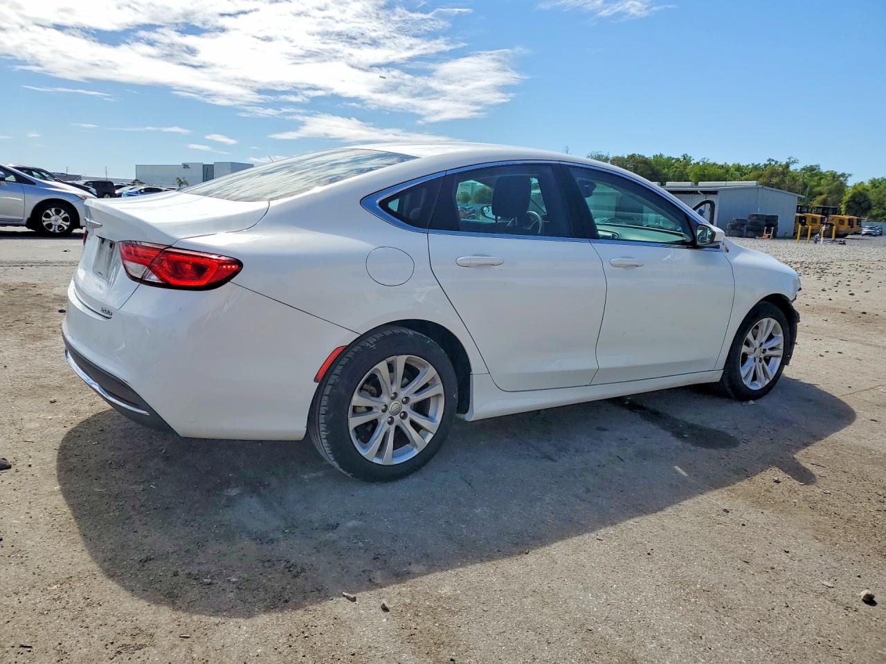 2016 CHRYSLER 200 LIMITED photo 7