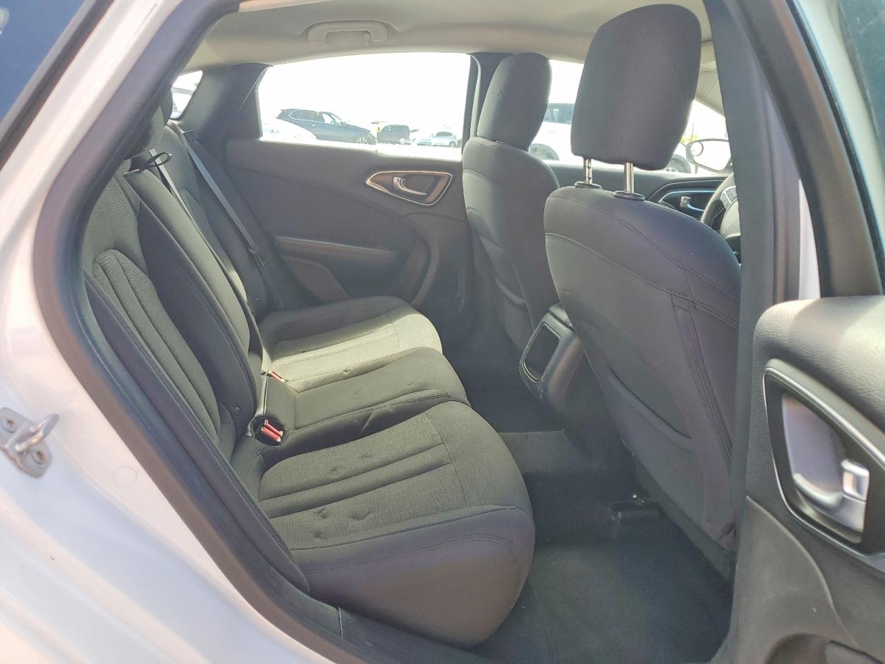 2016 CHRYSLER 200 LIMITED photo 28
