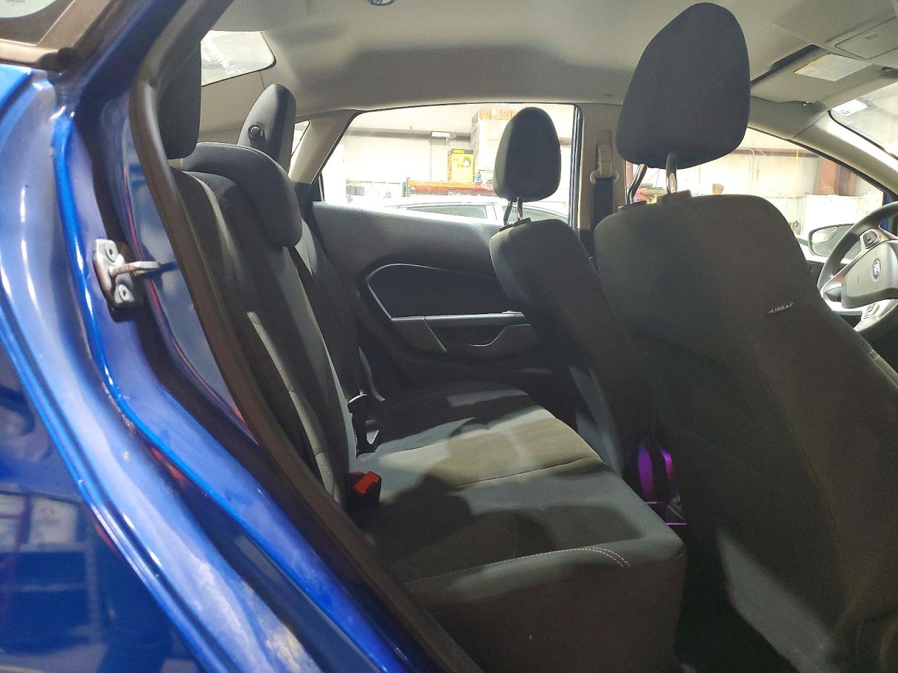 2018 FORD FIESTA SE photo 28