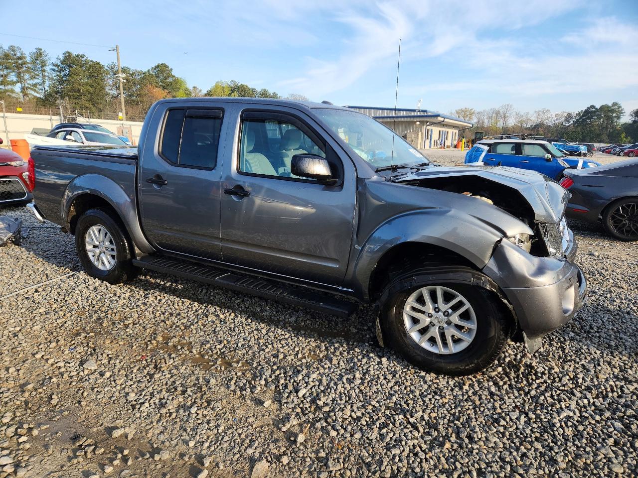 2017 NISSAN FRONTIER SV photo 7