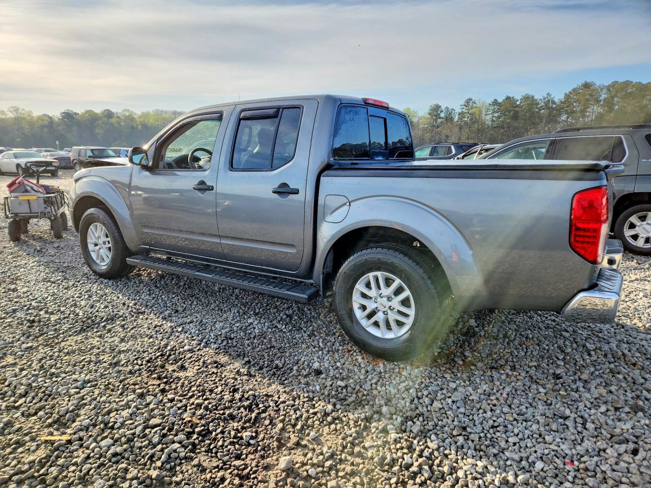 2017 NISSAN FRONTIER SV photo 3