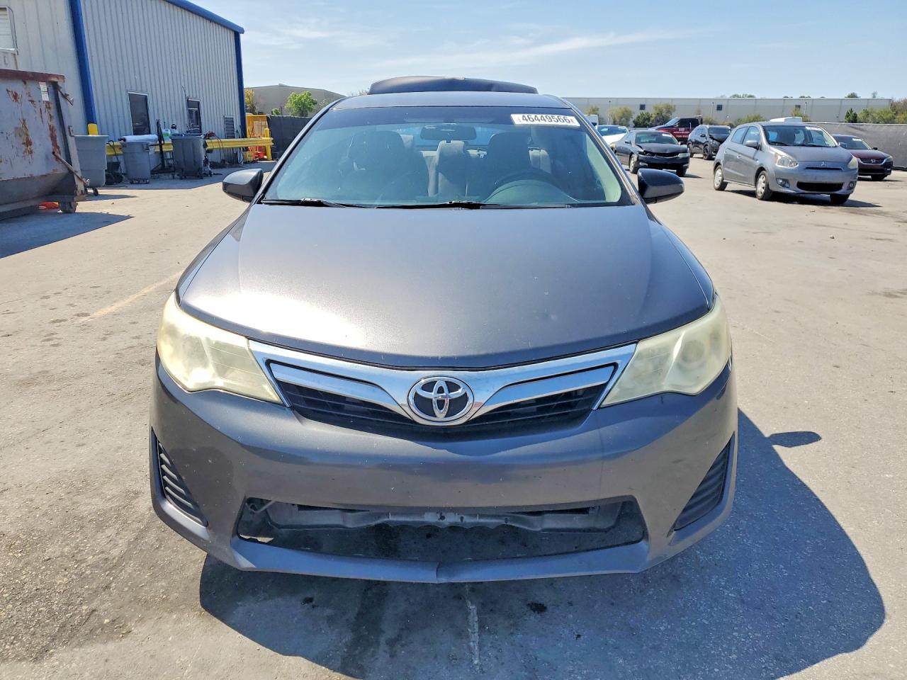 2014 TOYOTA CAMRY LE photo 5