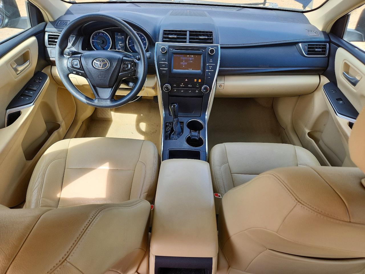 2016 TOYOTA CAMRY LE photo 15