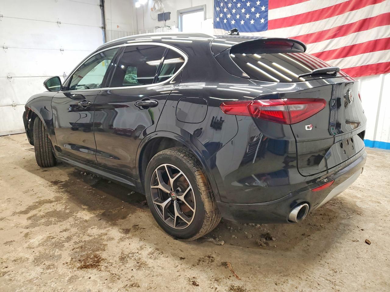 2021 ALFA ROMEO STELVIO TI photo 3