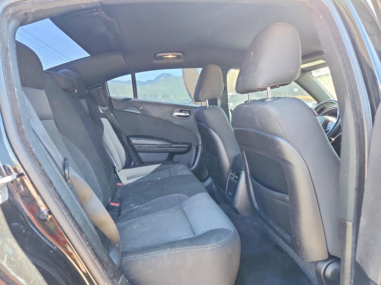2018 DODGE CHARGER SXT photo 10