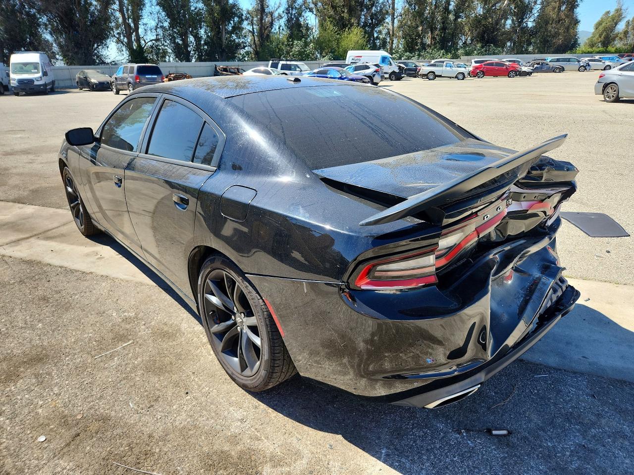 2018 DODGE CHARGER SXT photo 2