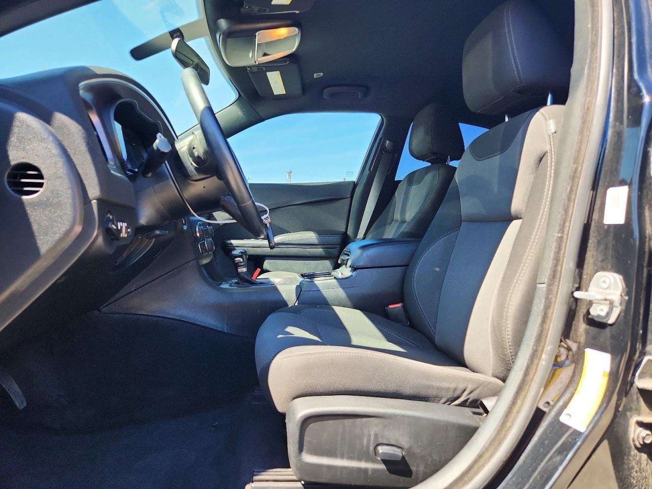 2018 DODGE CHARGER SXT photo 7