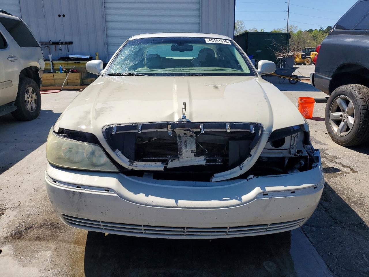 2006 LINCOLN TOWN CAR SIGNATURE LIMITED photo 9