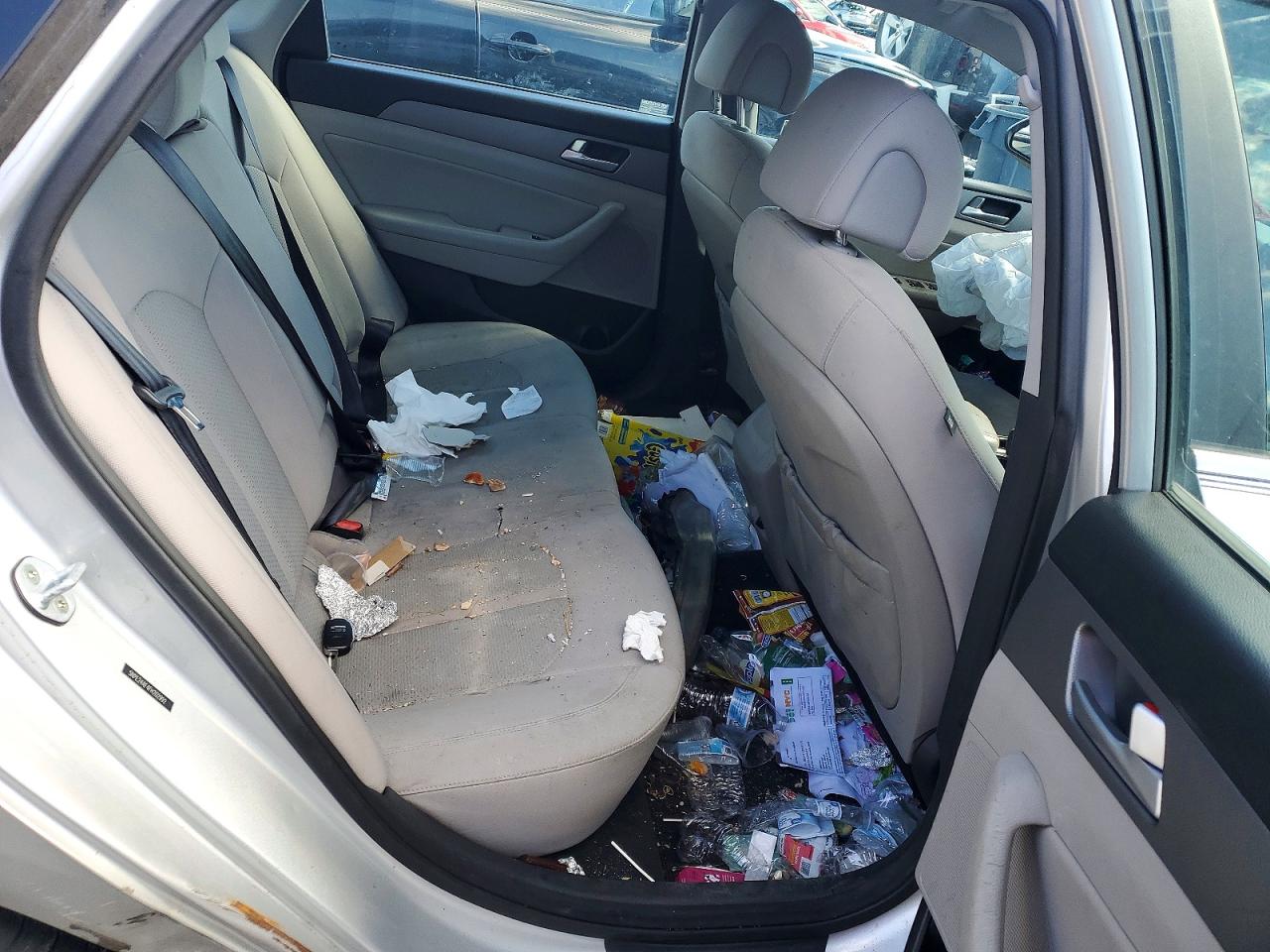 2015 HYUNDAI SONATA SE photo 19