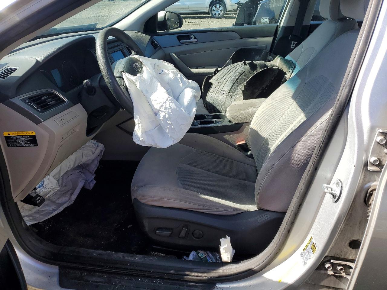 2015 HYUNDAI SONATA SE photo 13