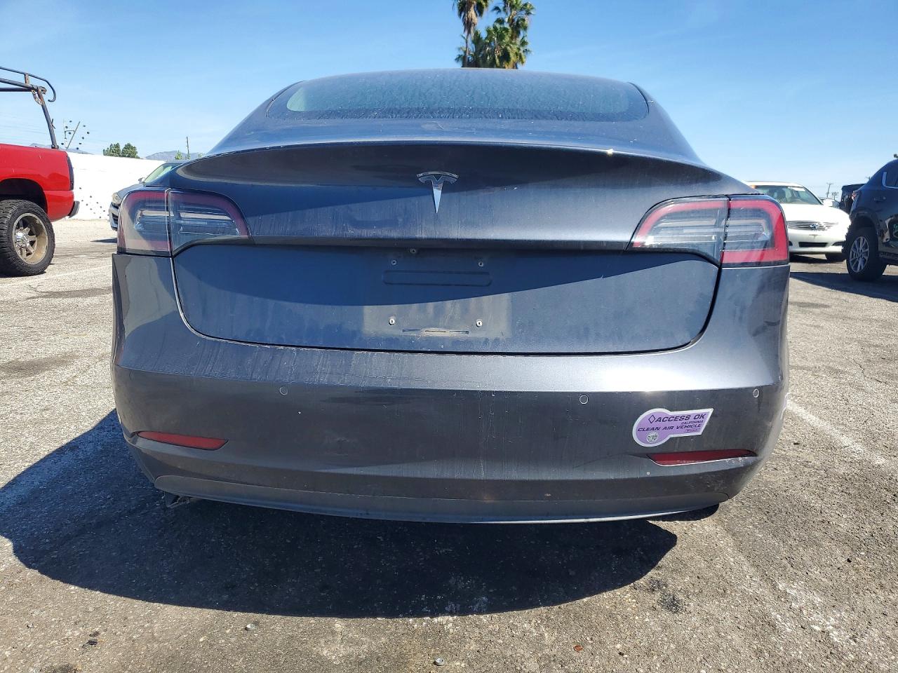 2018 TESLA MODEL 3 photo 16