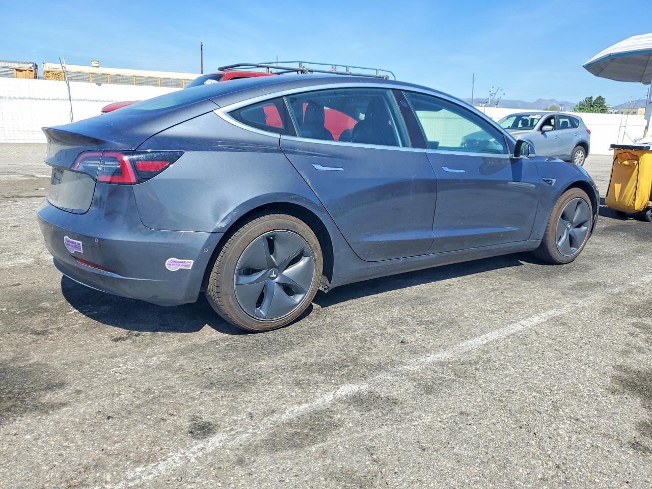 2018 TESLA MODEL 3 photo 7