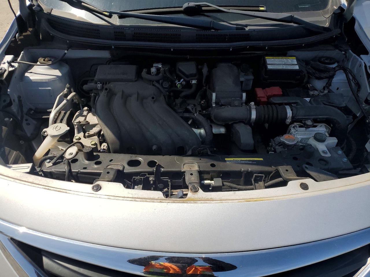 2018 NISSAN VERSA SV photo 41
