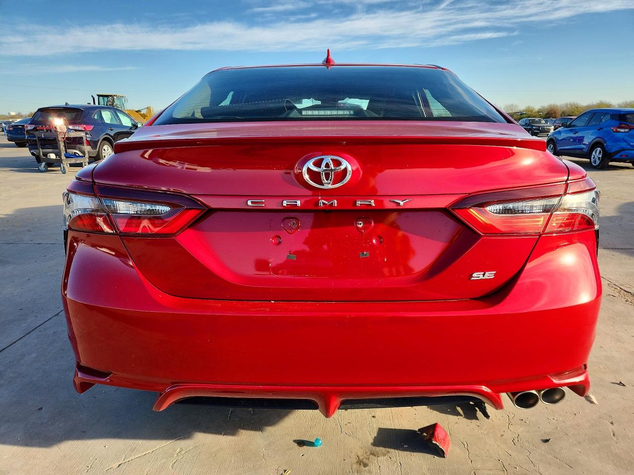 2021 TOYOTA CAMRY SE photo 16