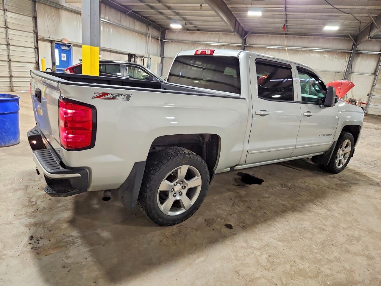 2016 CHEVROLET SILVERADO K1500 LT photo 5