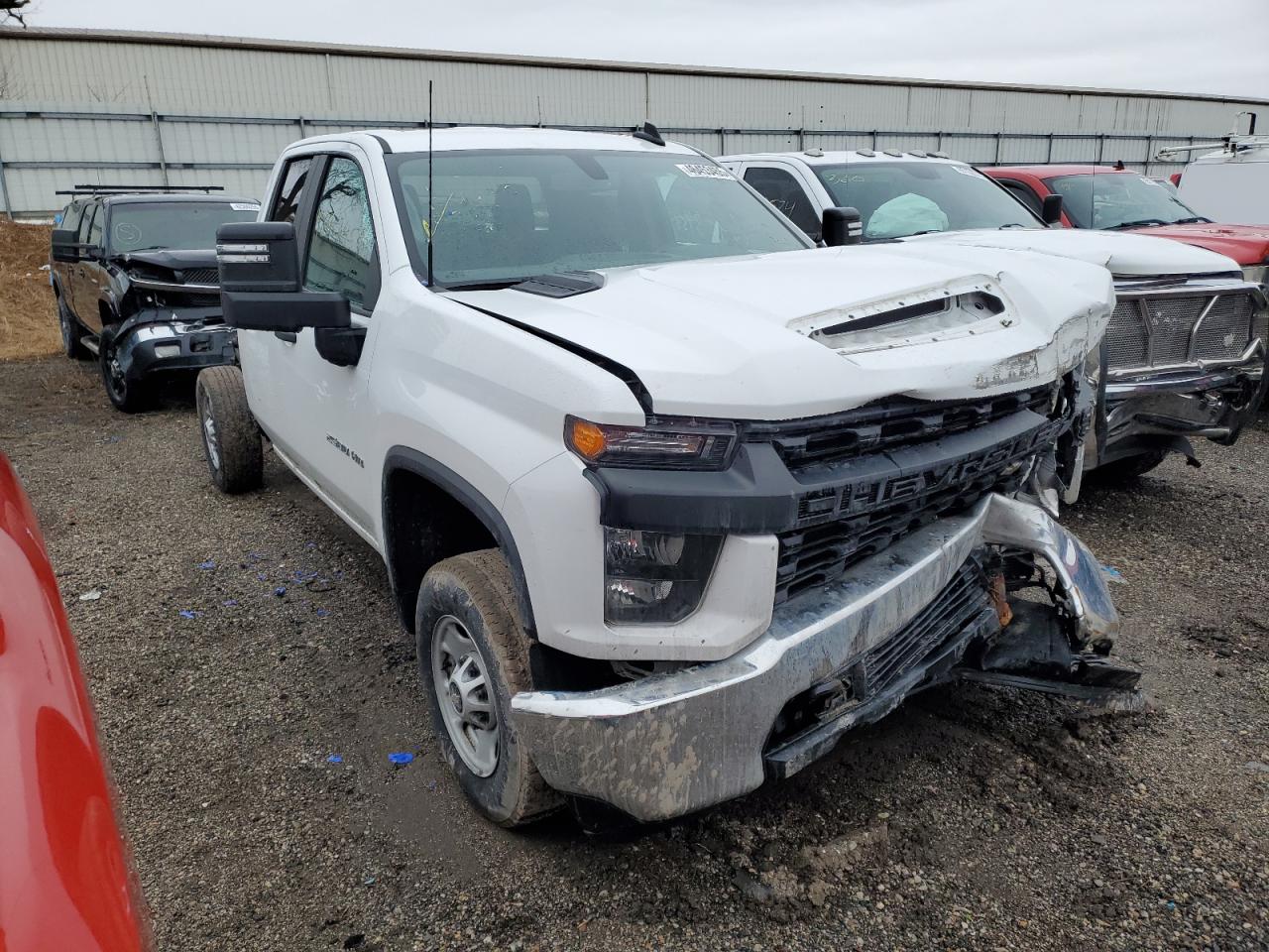 2023 CHEVROLET SILVERADO K2500 HEAVY DUTY photo 4