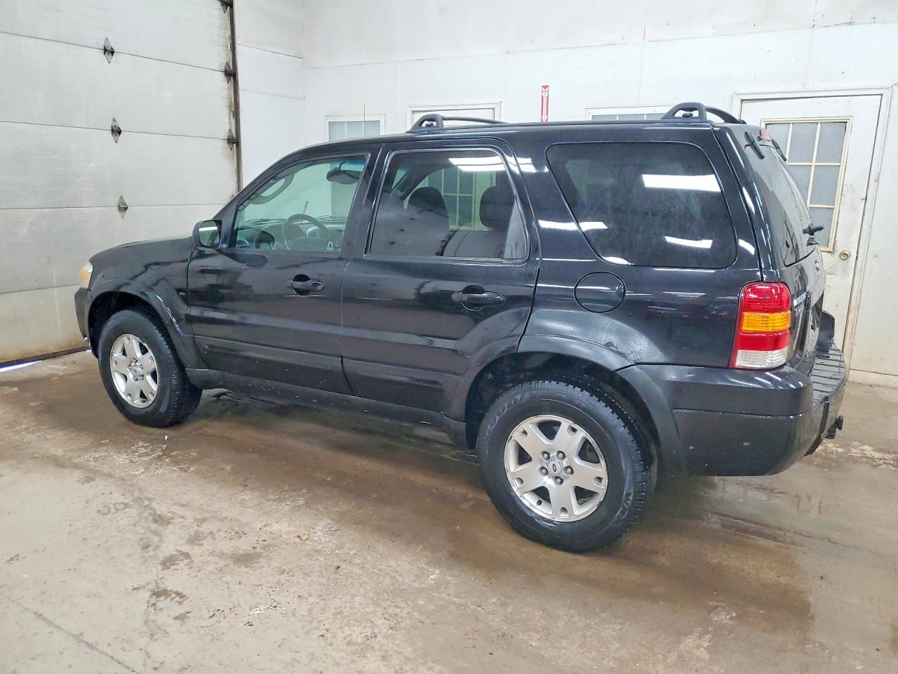 2006 FORD ESCAPE LIMITED photo 2