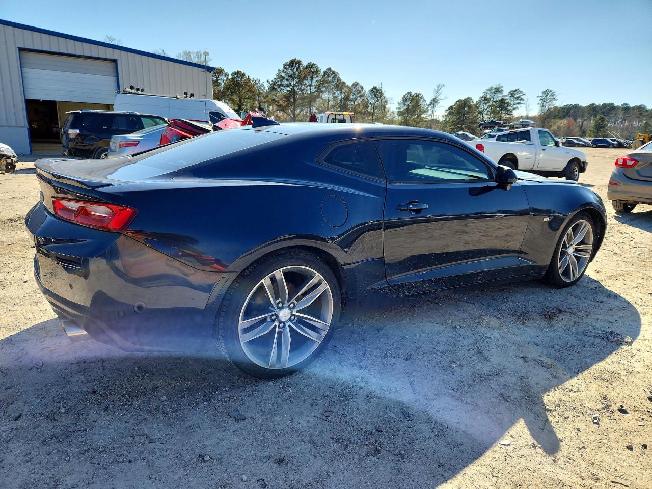 2016 CHEVROLET CAMARO LT photo 5