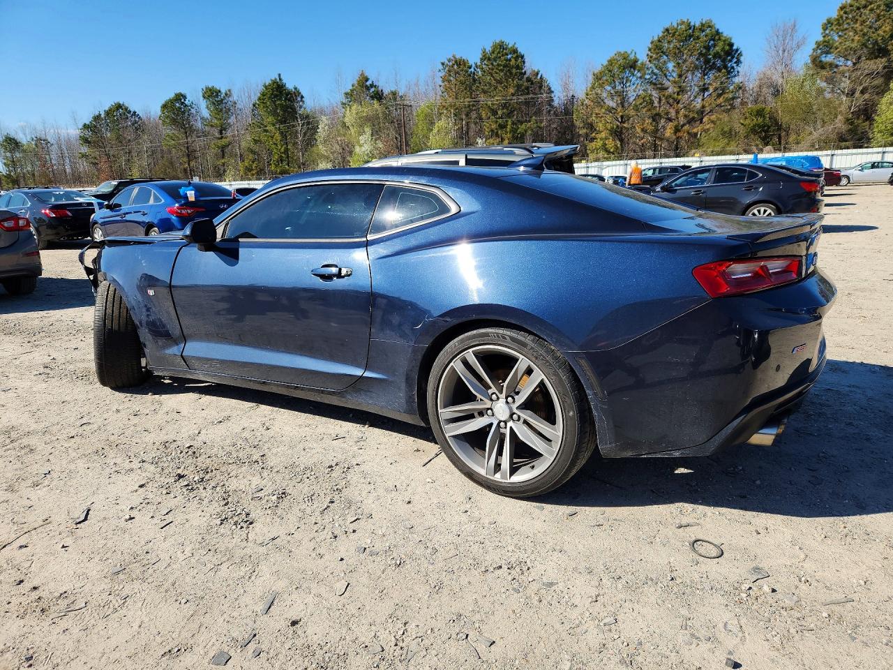 2016 CHEVROLET CAMARO LT photo 3