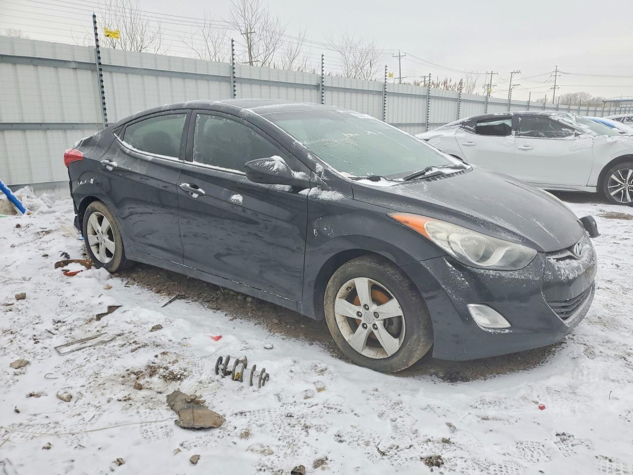 2013 HYUNDAI ELANTRA GLS photo 4