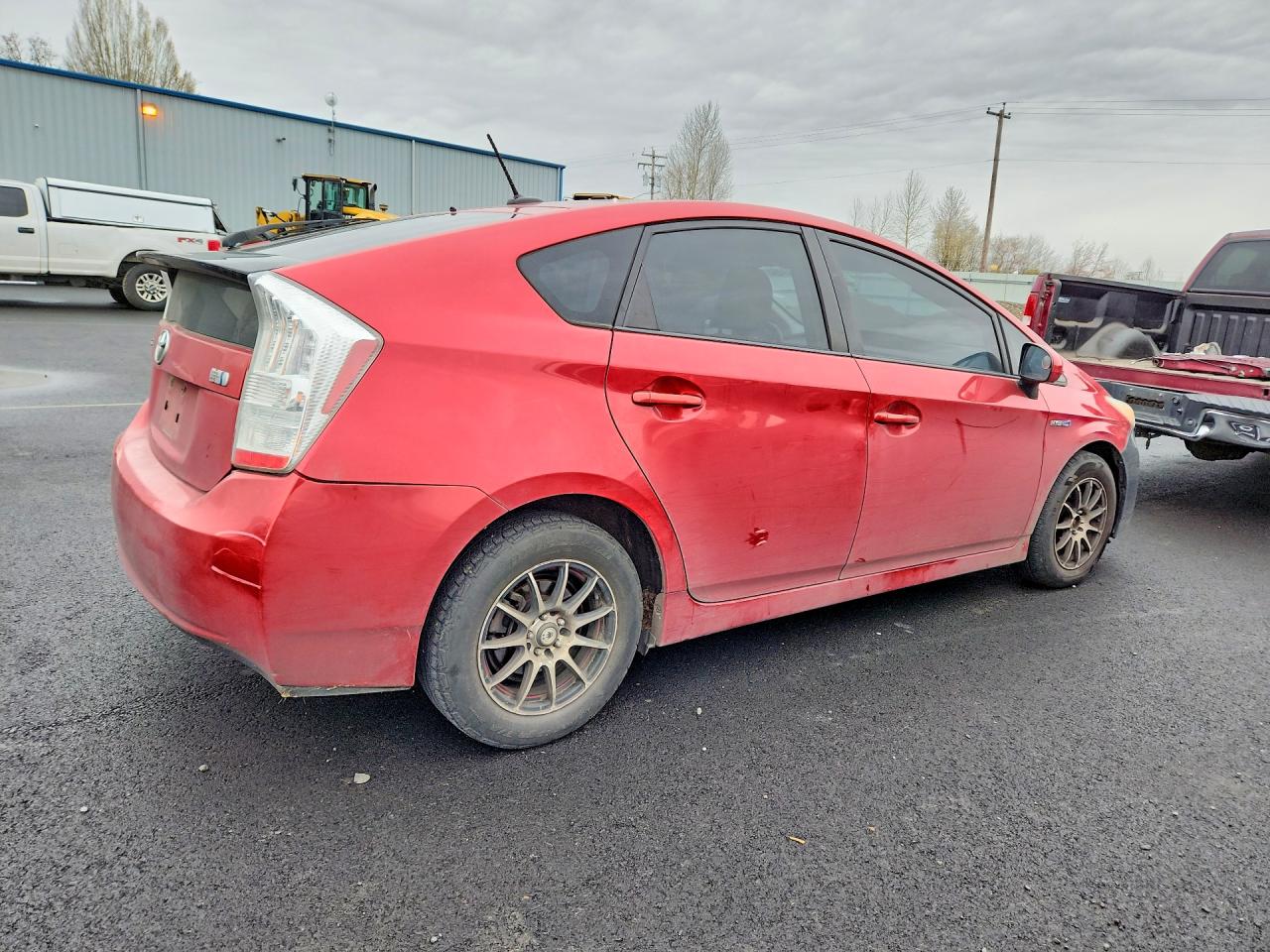2011 TOYOTA PRIUS FOUR photo 3