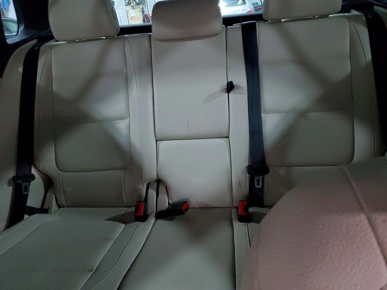 2016 VOLKSWAGEN TIGUAN S photo 19